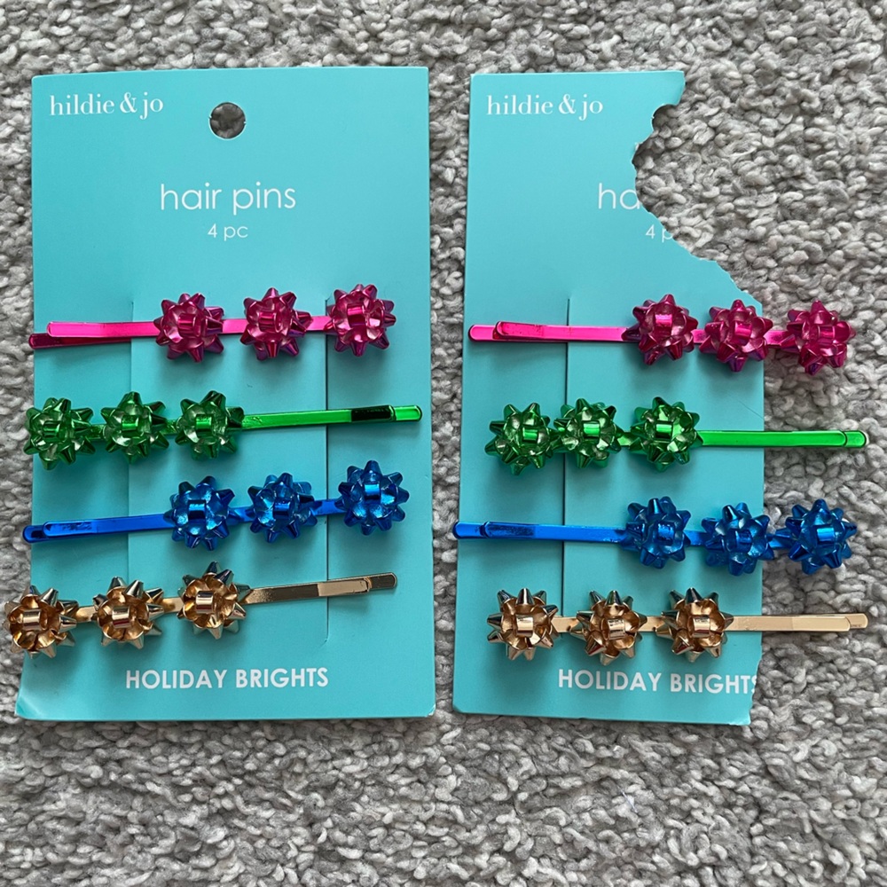 5 for $10🟢 2 Packs of Hildie & Jo Holiday Brights 4 Piece Hair Pins
